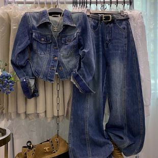 美式复古牛仔套装女弧形下摆短款牛仔外套搭高腰显瘦阔腿裤两件套