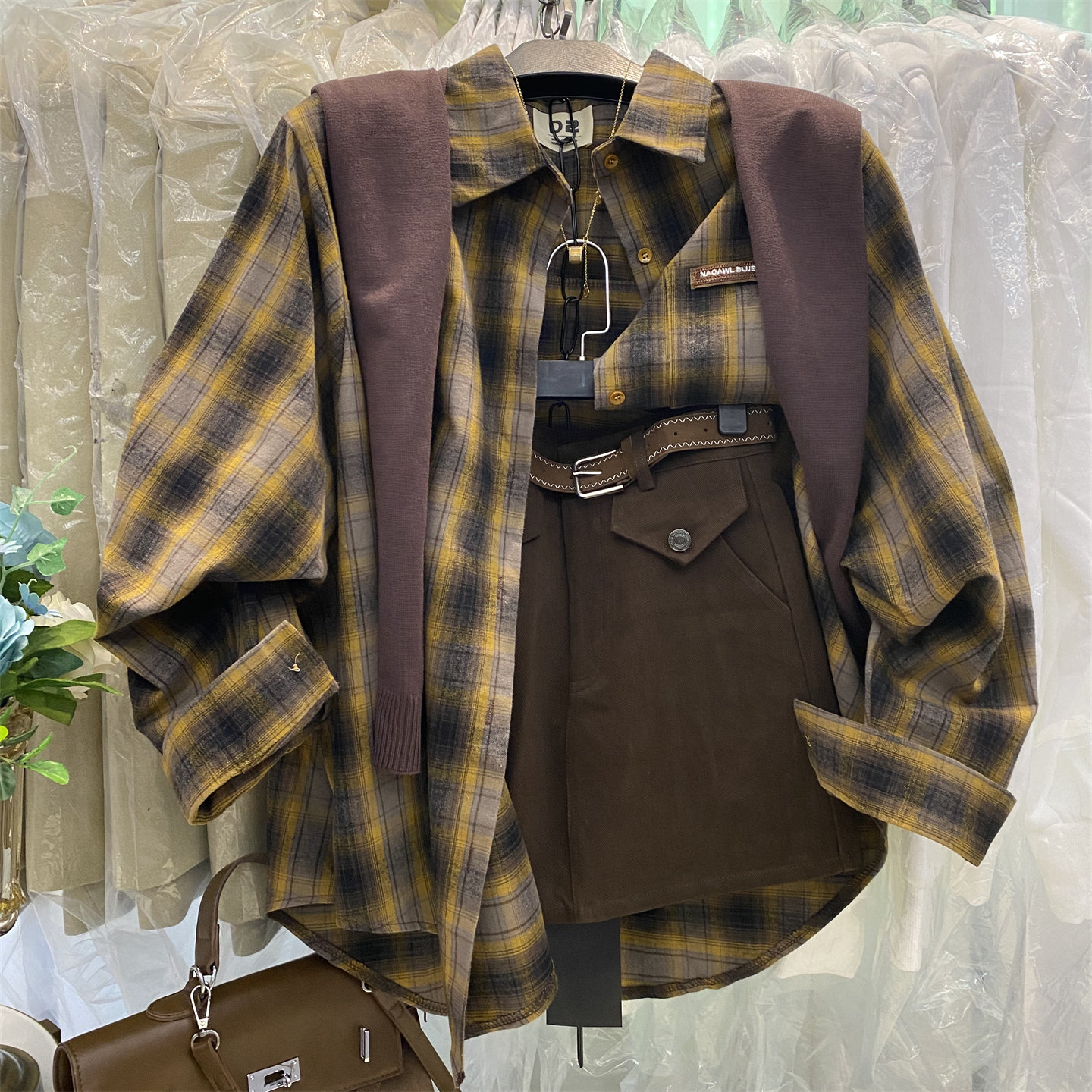 特价新款韩版复古格翻领单排扣长袖衬衫女宽松百搭上衣开衫搭披肩,女装/女士精品,时尚套装,淘宝优惠券,粉丝福利购,淘宝优惠卷