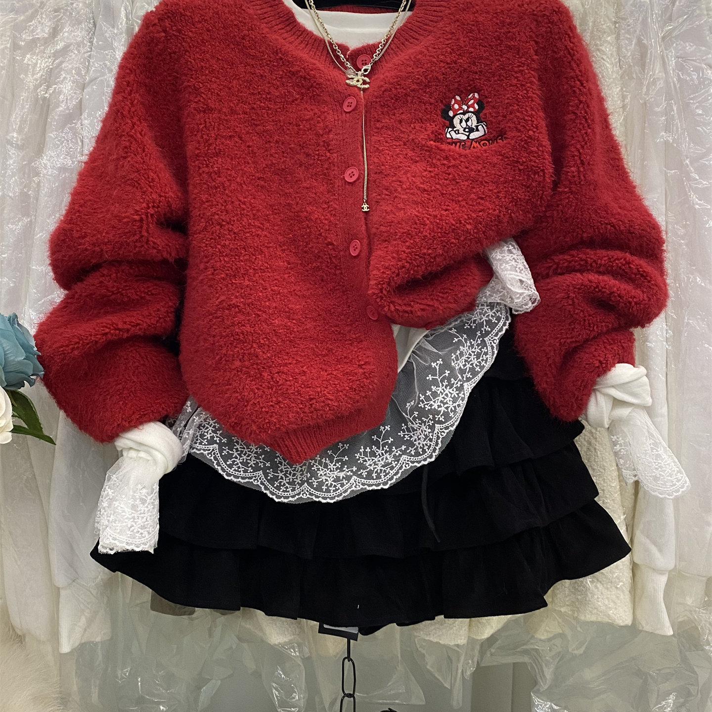 卡通刺绣圆领单排扣针织开衫毛衣