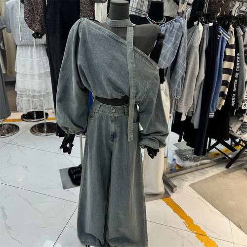 春上新露肩上衣阔腿裤牛仔套装女
