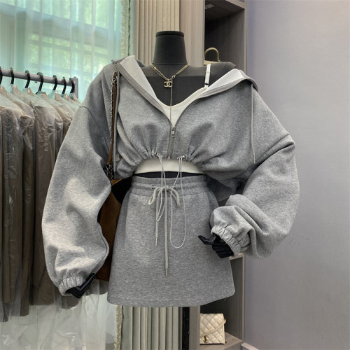 卫衣外套套装短裙子小个子两件套