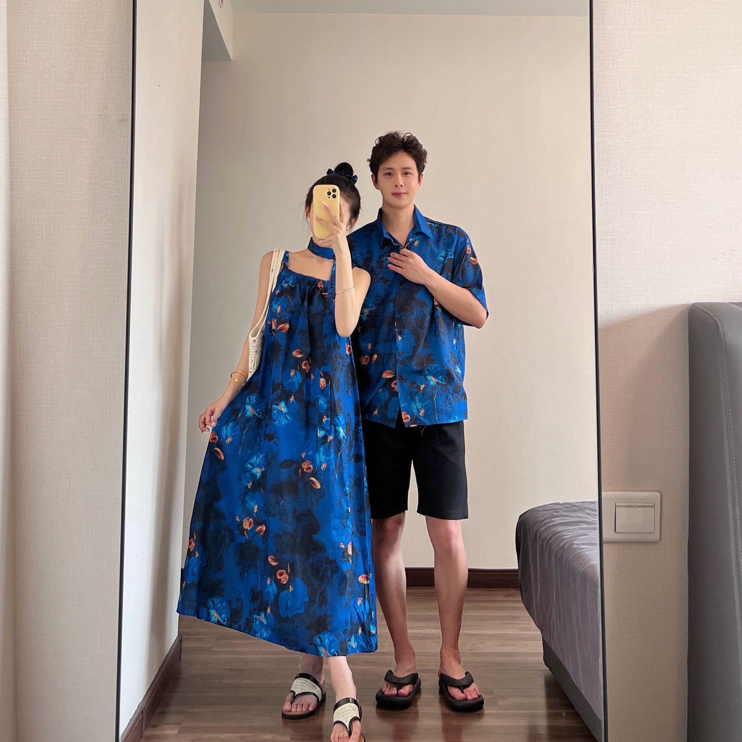 情侣装2026夏季蓝色吊带连衣裙海边度假沙滩裙普吉岛旅游一裙一衣