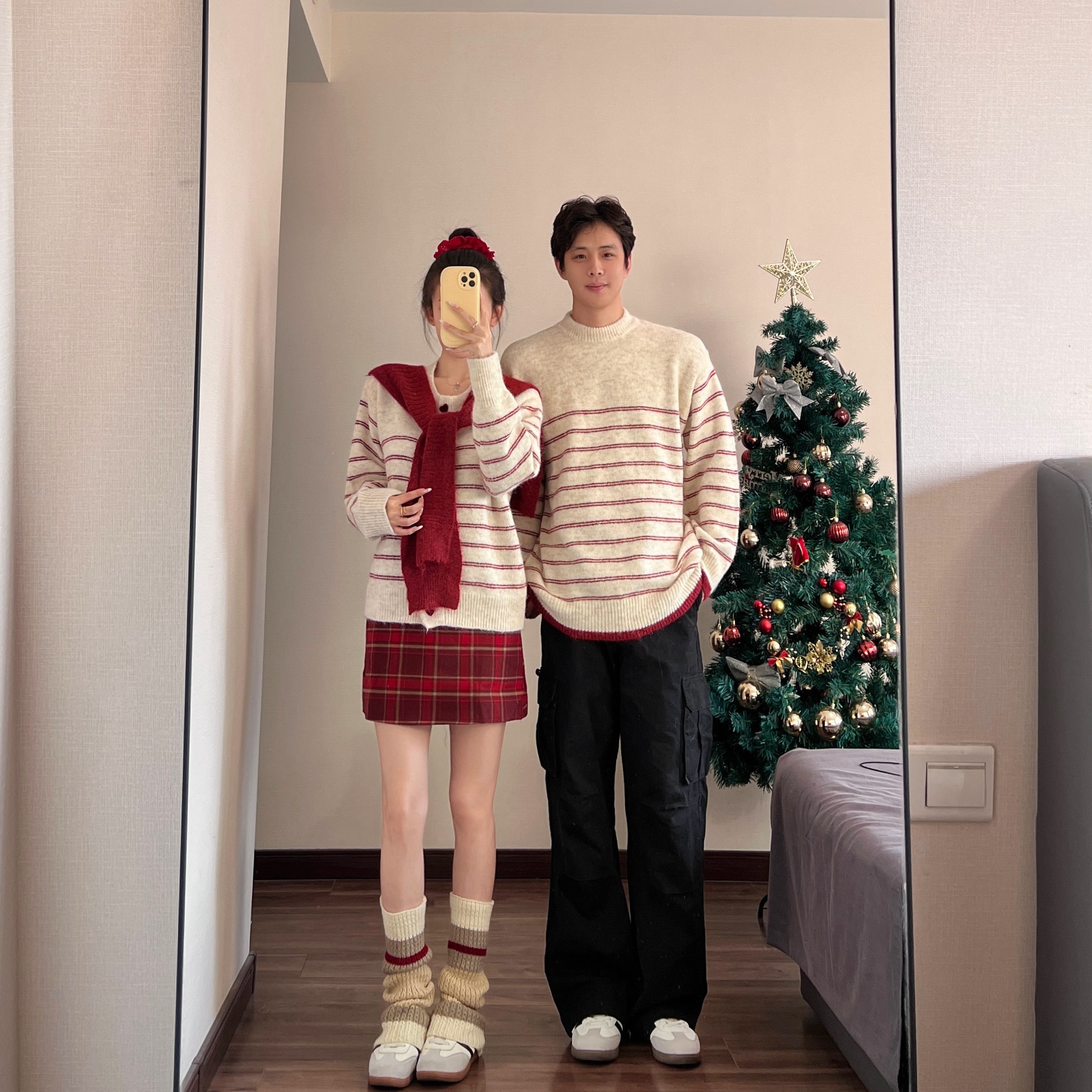 情侣装圣诞节氛围感穿搭条纹毛衣