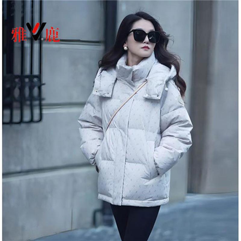 雅鹿短款连帽90白鸭绒羽绒服加厚