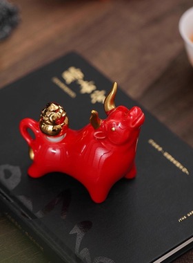 马上有钱陶瓷摆件红色生肖牛马装饰品家居办公室风水摆件牛运亨通