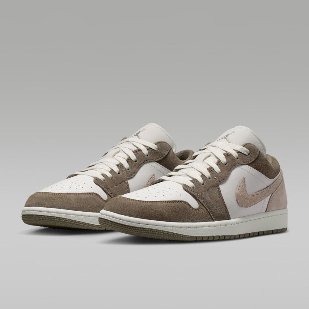 NIKE耐克男AIR JORDAN 1经典AJ1运动休闲板篮球鞋553558-046