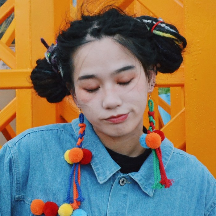 四囍丸子原创手工复古民族风彩色绳子毛线球球耳环耳夹夸张耳饰