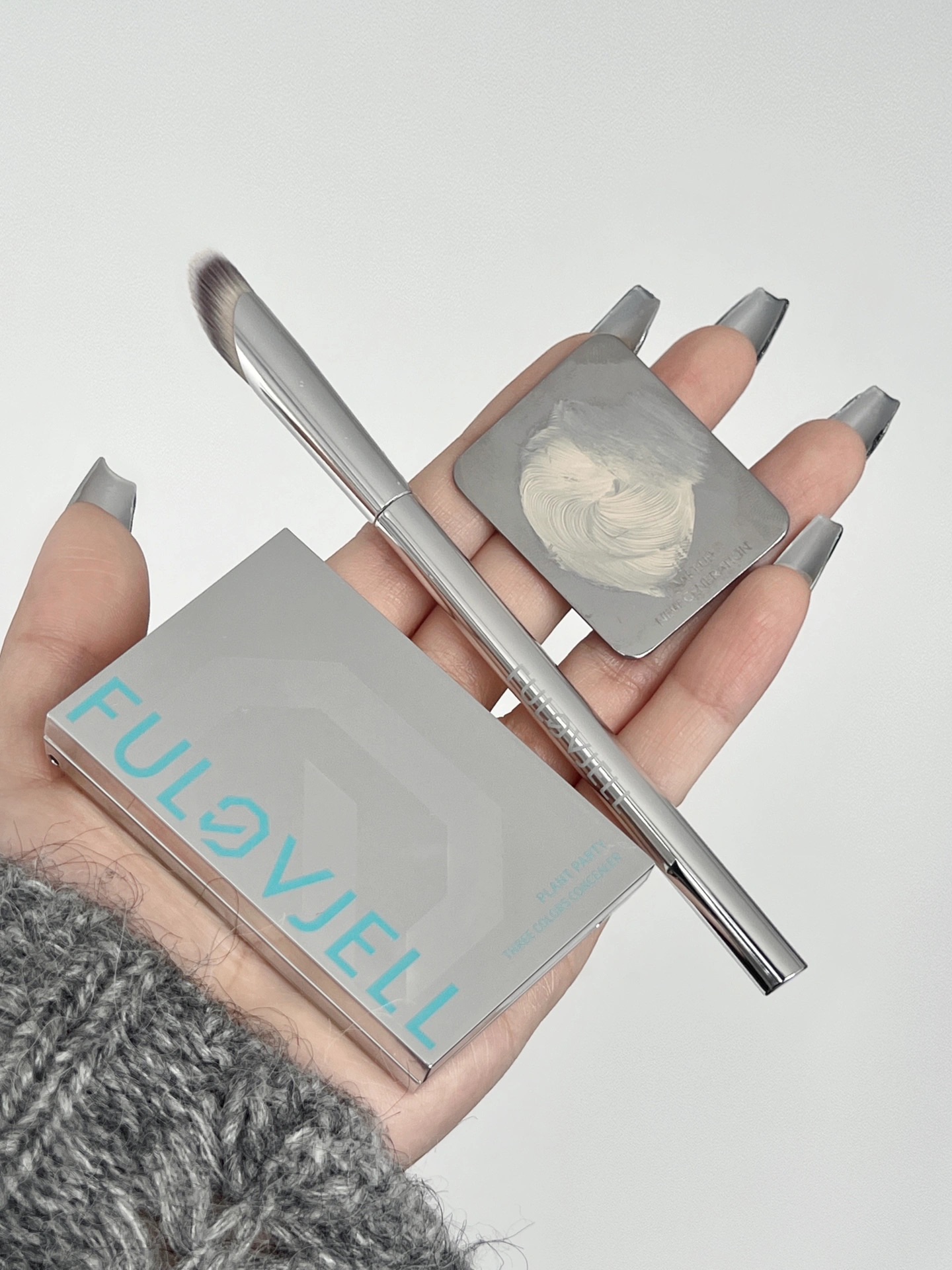 巨润馥元纪FULGVJELL三色遮瑕盘