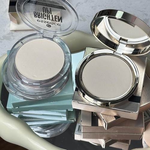 德国essence艾森丝香蕉粉饼控油修容定妆哑光透明粉饼持久防水