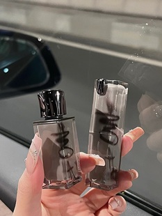 Joocyee酵色烟熏系列粉雾口红117豆蔻回音持妆晶冻口红镜面唇冻