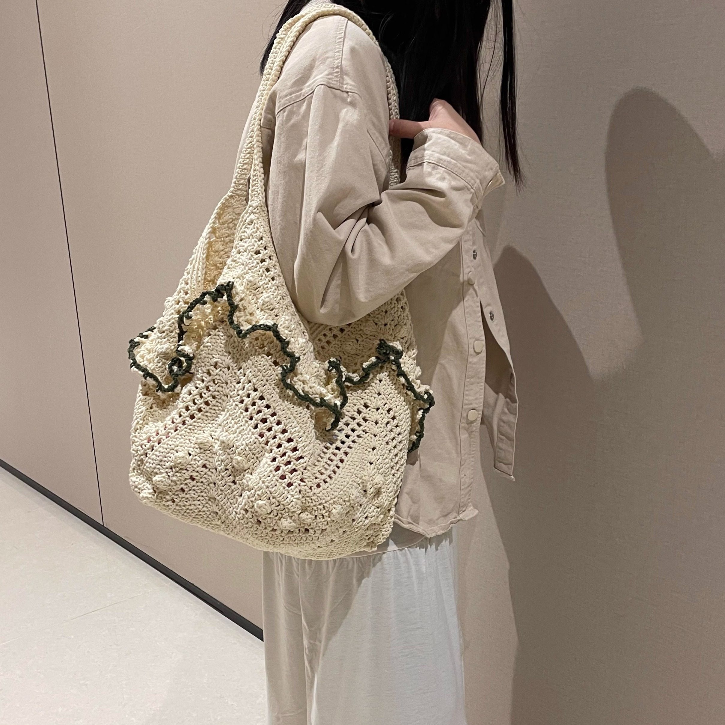 韩国东大门高级感花边镂空编织包女撞色海边沙滩度假单肩托特包