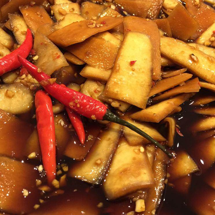 广西酸嘢泡萝卜皮酱萝卜皮陈醋萝卜皮现做新鲜爽脆罗姨酸味