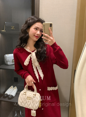 ◆AMUM孕妇装◆锡兰红茶~冬日氛围红色花边系带小香风内搭连衣裙