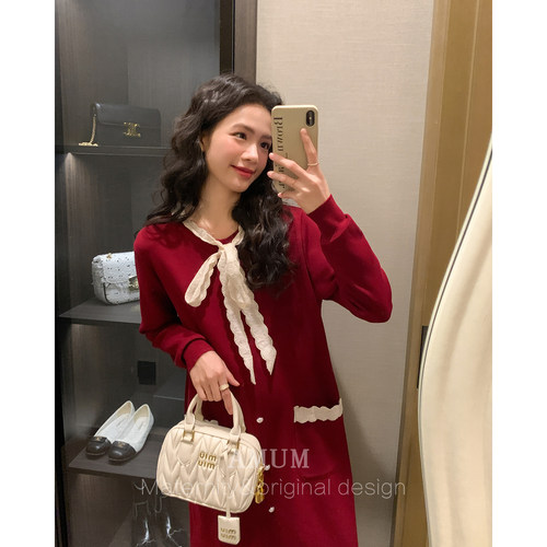 ◆AMUM孕妇装◆锡兰红茶~冬日氛围红色花边系带小香风内搭连衣裙