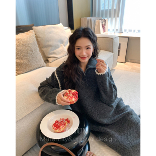 翻领宽松拉链毛衣裙撞色边针织连衣裙 朦胧冬日 AMUM孕妇装