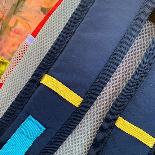 户外登山双肩包女旅游轻便背包2025新款美式高街撞色羽毛球运动包