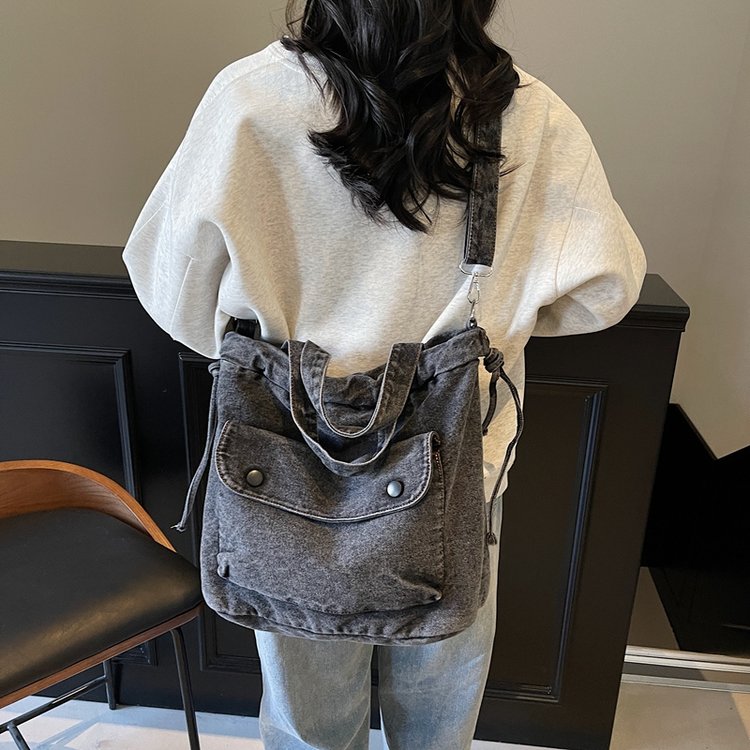 水洗牛仔布大包包女2025新款时尚手提托特包春夏百搭大容量斜挎包