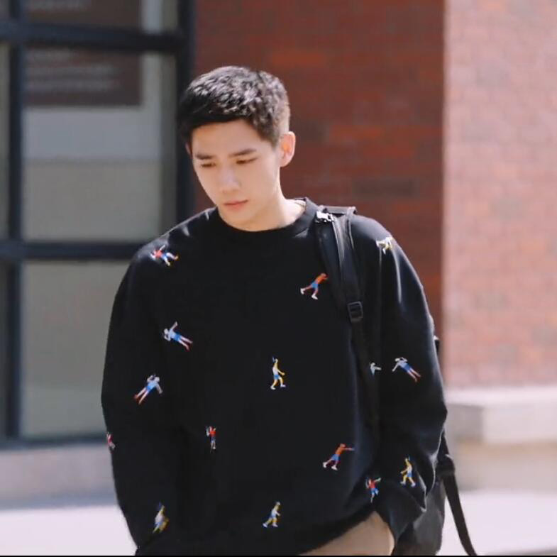 陪你逐风飞翔邵北笙王安宇同款卫衣男圆领长袖2022春季新款卡通人