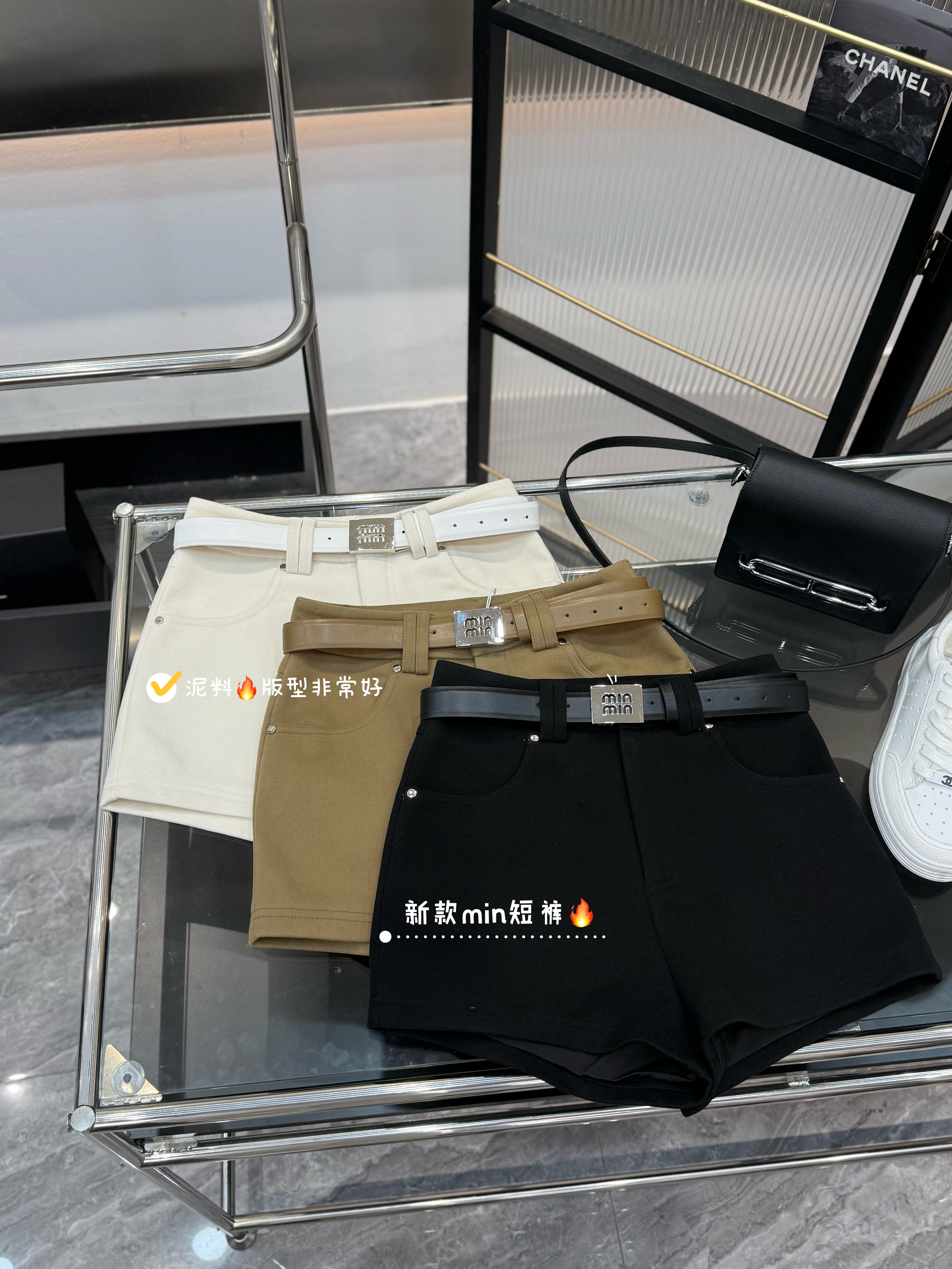 毛呢冬季新款短裤女高腰韩版网红a字修身显瘦阔腿口袋潮牌厚百搭