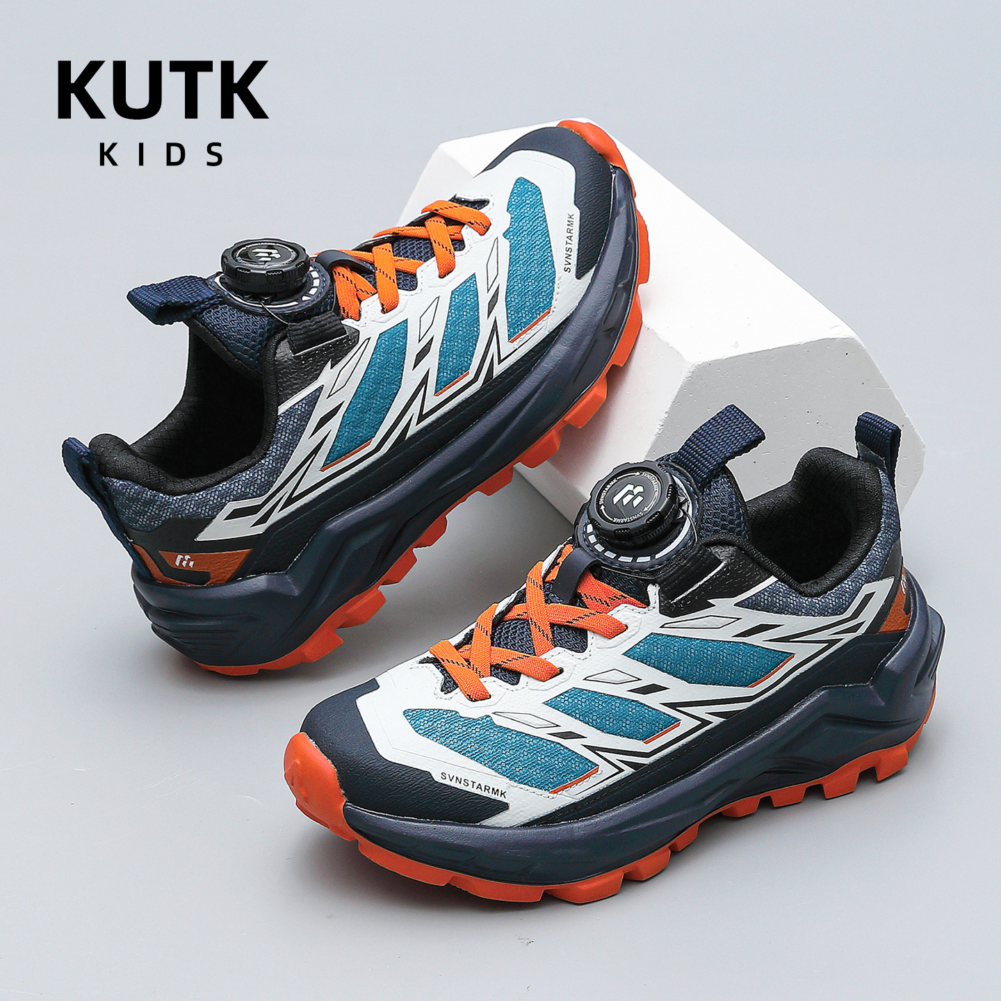 秋冬季新款儿童户外运动鞋