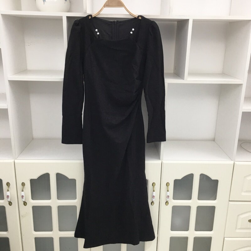 春秋季赫本风圆领长袖黑色弹力棉连衣裙女修身显瘦鱼尾裙气质长裙