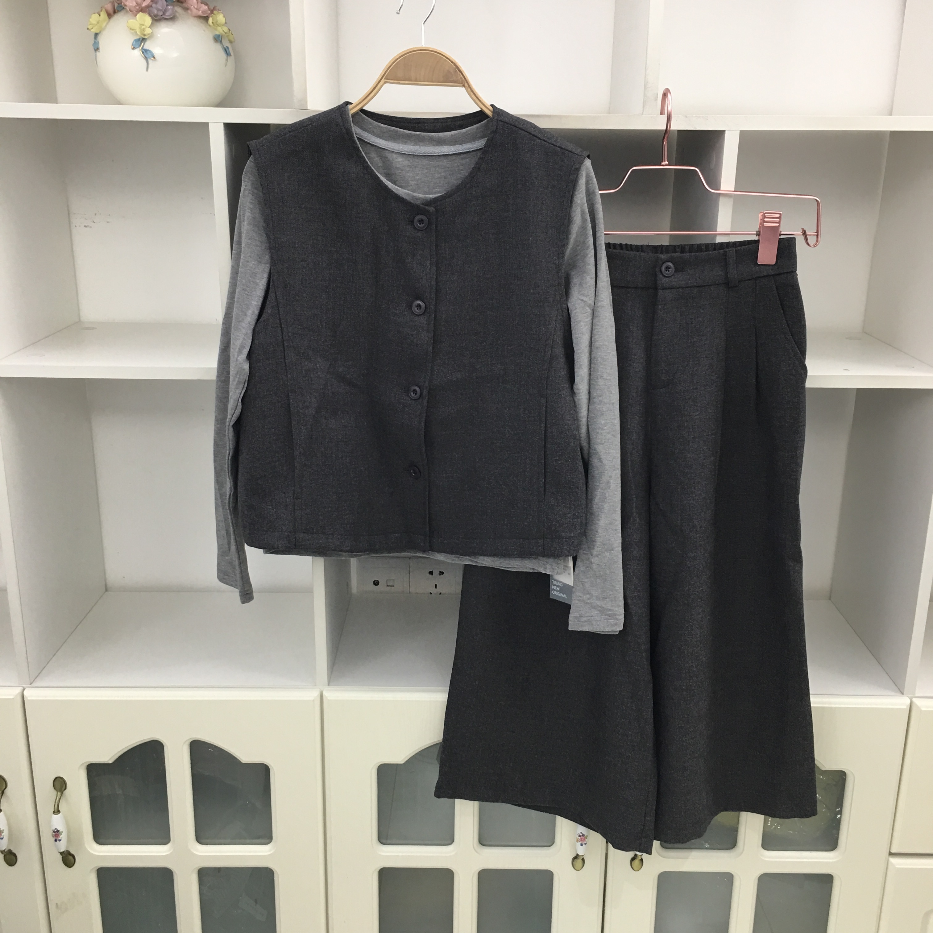 无袖毛呢西装马甲外套阔腿裤套装