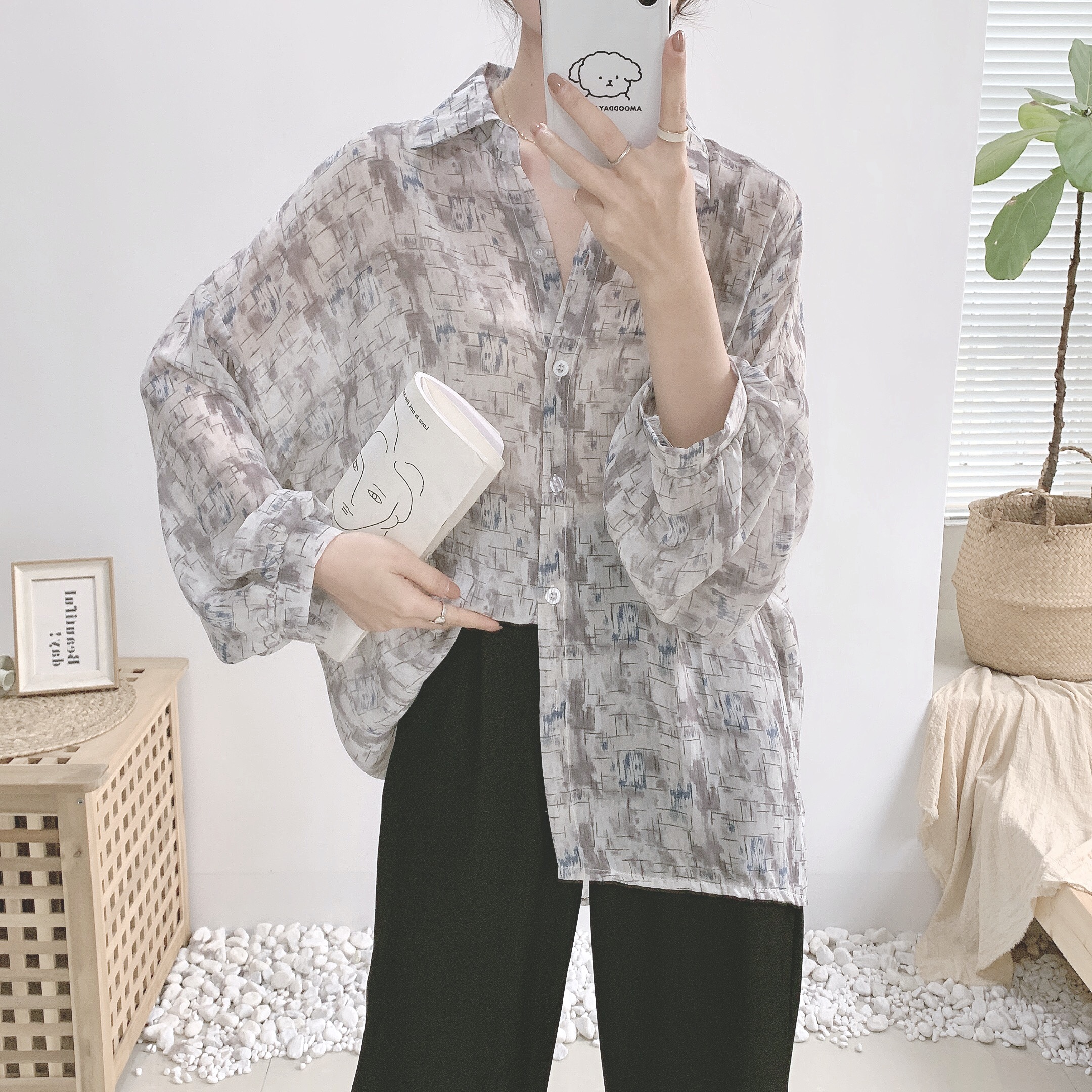 Real shooting and real price long sleeve loose shirt for women in spring and summer