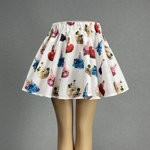 a字裙白色印花大摆裙 花色松紧腰半身裙短裙女2024甜美性感安全裤