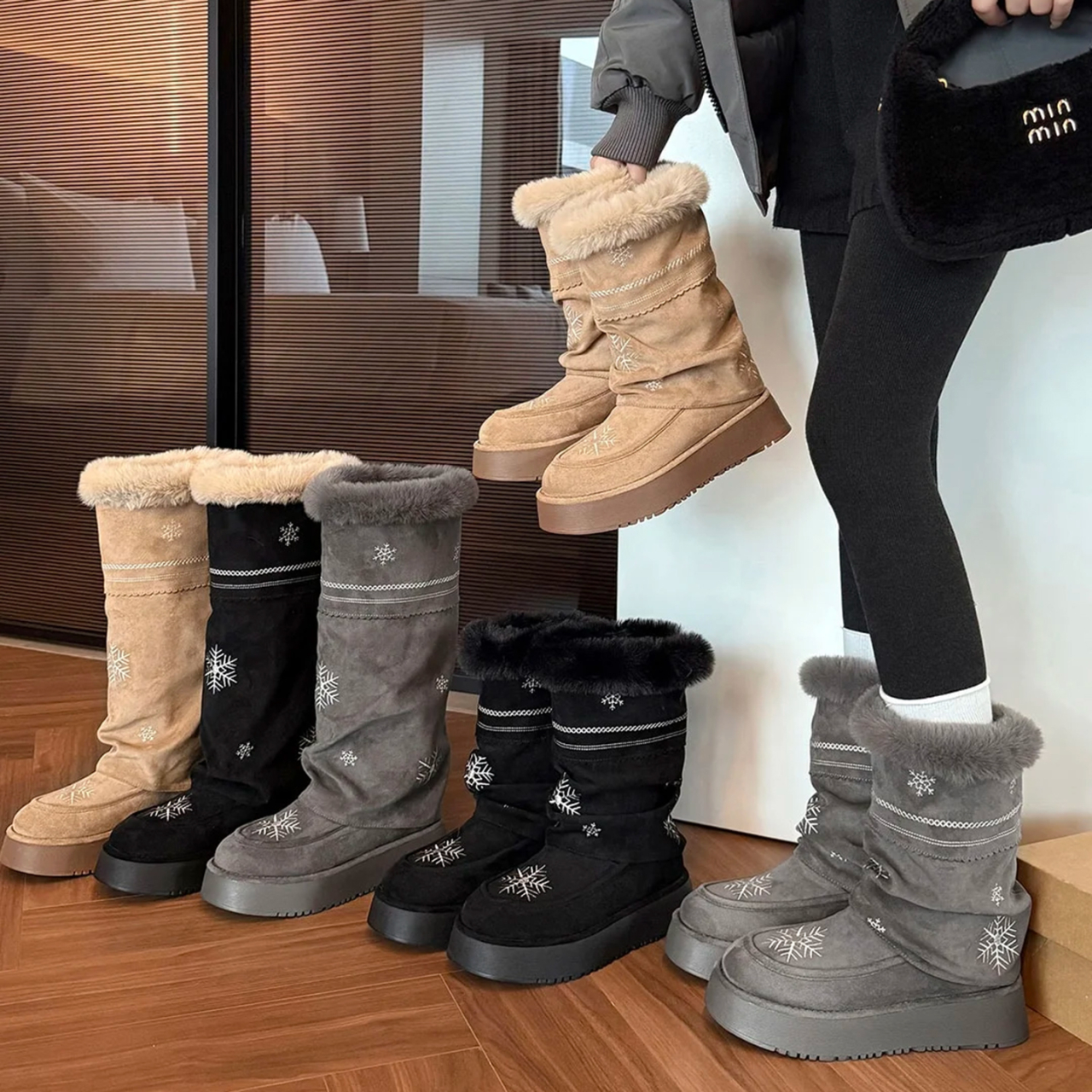 小众雪花刺绣加绒厚底雪地靴女款2025新款短筒堆堆靴保暖东北棉鞋