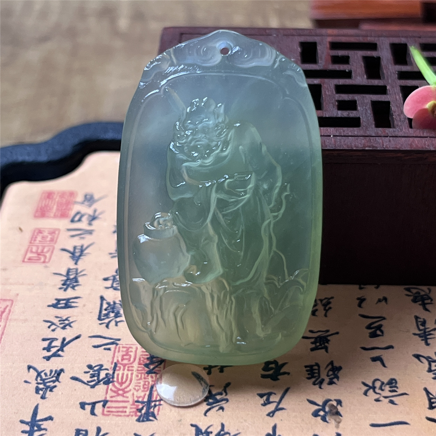 天然岫玉钟馗吊坠保真双面雕刻厚装天官赐福玉石挂件产地直发男女