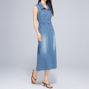 忆霏薄款天丝棉无袖连衣裙2026夏季新款收腰显瘦开叉设计牛仔裙