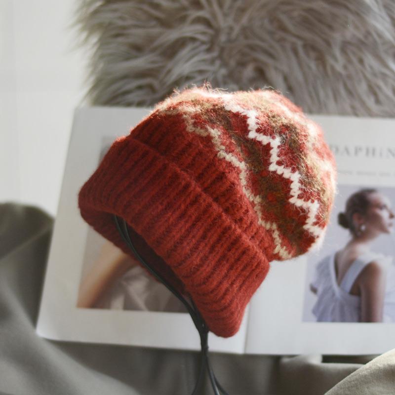 费尔岛酒红色针织毛线帽加厚防寒