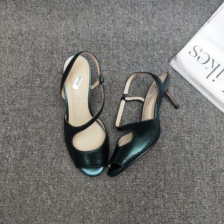 夏季百搭简约细跟高跟鞋真皮显瘦法式高级感气质凉鞋IT