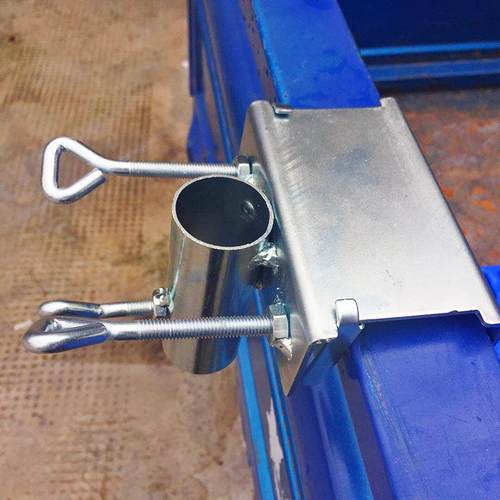 新款遮阳伞摆摊伞三轮车货车固定夹子沙滩伞夹用具路边摊车伞底座