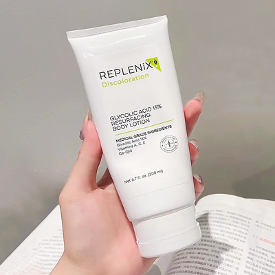 【保税】告别鸡皮Topix Replenix焕白嫩肤15%果酸身体乳200ml