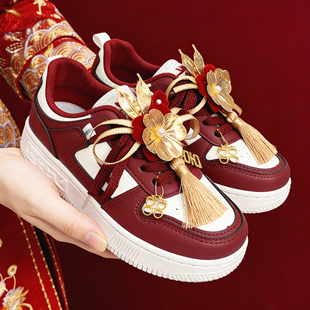 回力婚鞋男女款春秋新款秀禾红中式结婚女鞋平底红色新娘伴娘板鞋