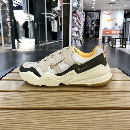 Nike耐克女休闲鞋TECH HERA 透气运动老爹鞋FJ4743 FN8921 FQ8107