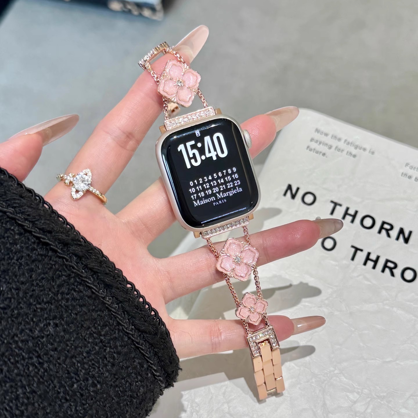 适用苹果手表iwatch表带s10女新款s9布契拉提金属applewatch9四叶草ultra2拼皮高级感se时尚s8小众7轻奢6腕带