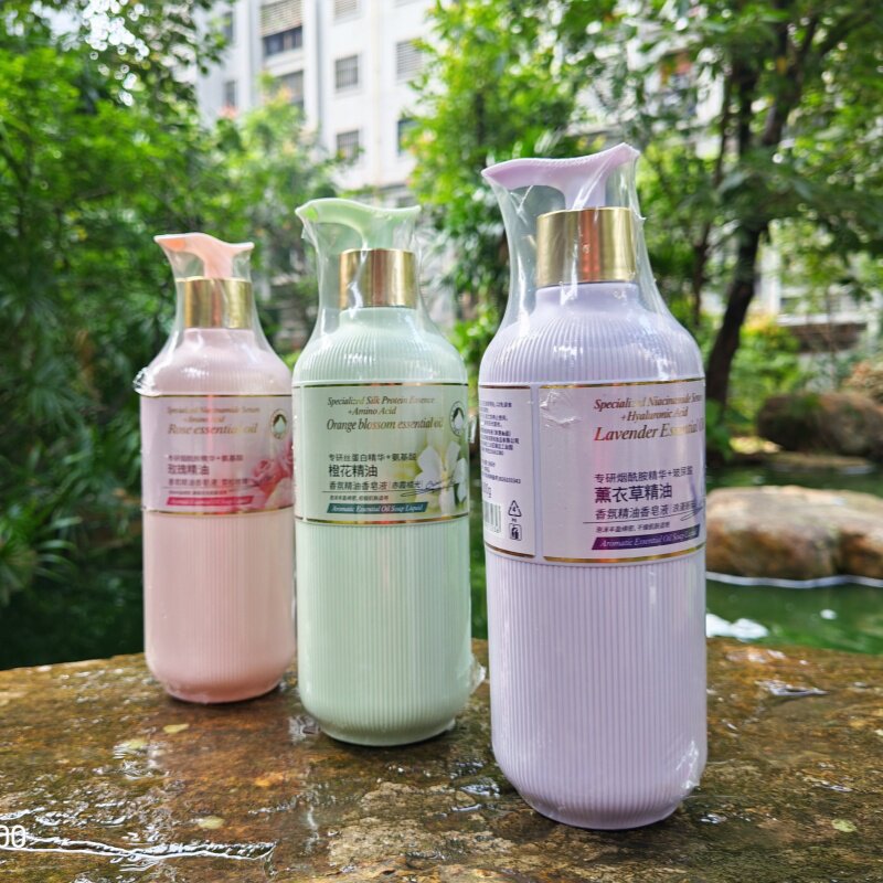 潘雪香氛精油皂液800g学生沐浴