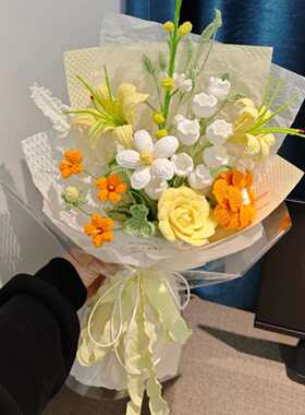 花束礼物毛线花成品成人礼礼物女孩十八岁花束手工编织毛线花成品