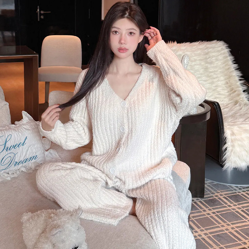 睡衣女冬季新款v领开衫纽扣纯色半边绒ins家居服套装休闲日系外穿