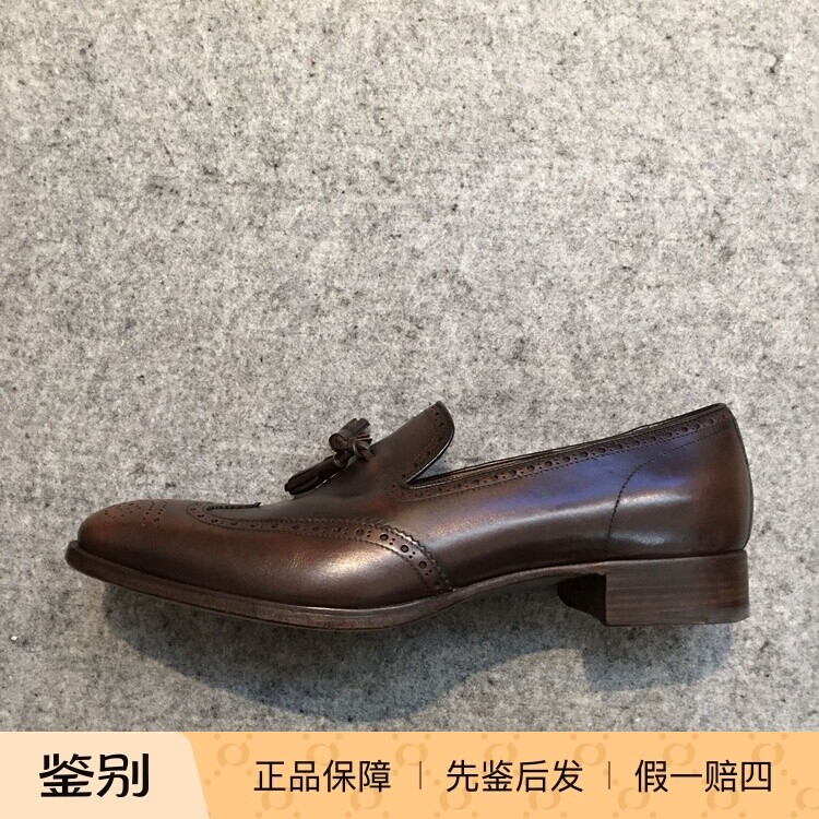 普拉达布洛克雕花休闲风乐福鞋