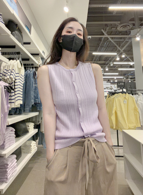 Calvin Klein CK女士新款圆领无袖打底柔软舒适纽扣针织衫CW633