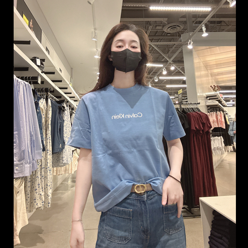 CalvinKlein女士宽松短袖T恤