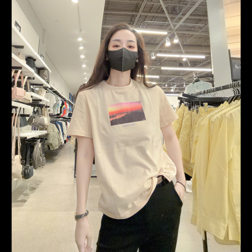 CalvinKlein女士圆领短袖T恤