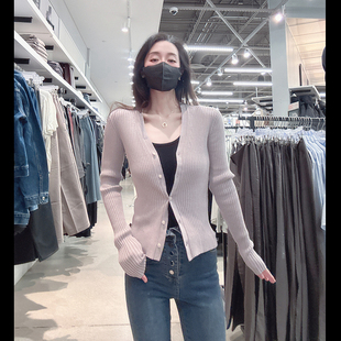 Calvin Klein CK女士秋冬新款舒适修身弹力纽扣开衫针织衫CW335