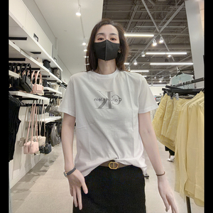 CalvinKlein女士圆领短袖T恤