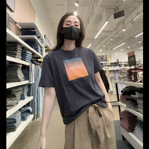 CalvinKlein女士圆领短袖T恤