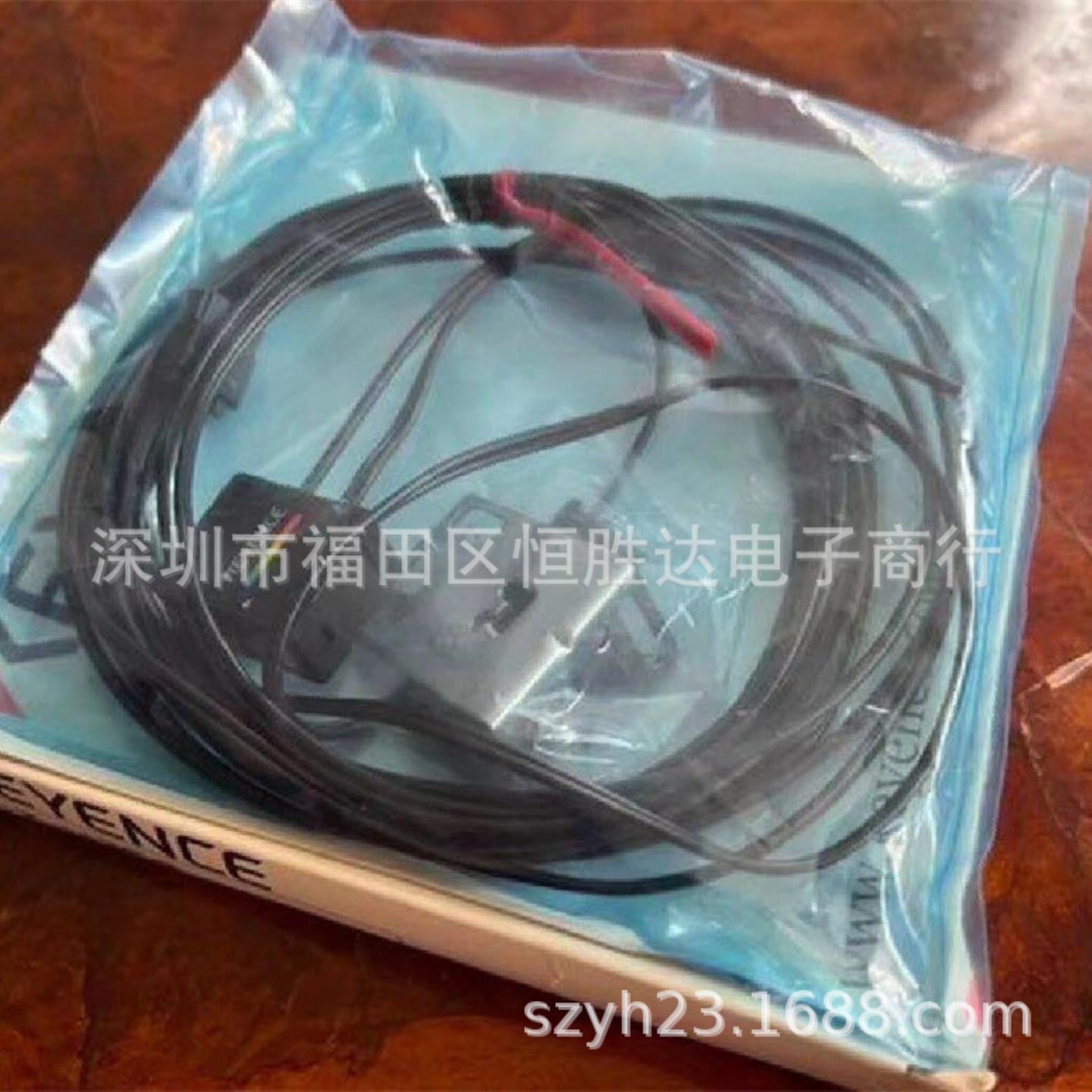 CZ-H35S CZ-H32 CZ-H52 CZ-V22A CZ-H72 CZ-H37S 基恩士 CZ-V21