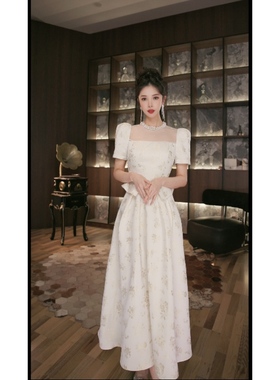 六爻定制 法式赫本风名媛显瘦优雅时尚连衣裙 21727